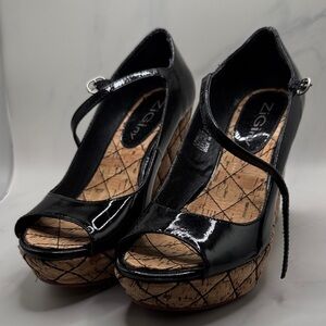 ZiGi NY Camilla Black Peep-Toe Patent Wedge Sandals size 5